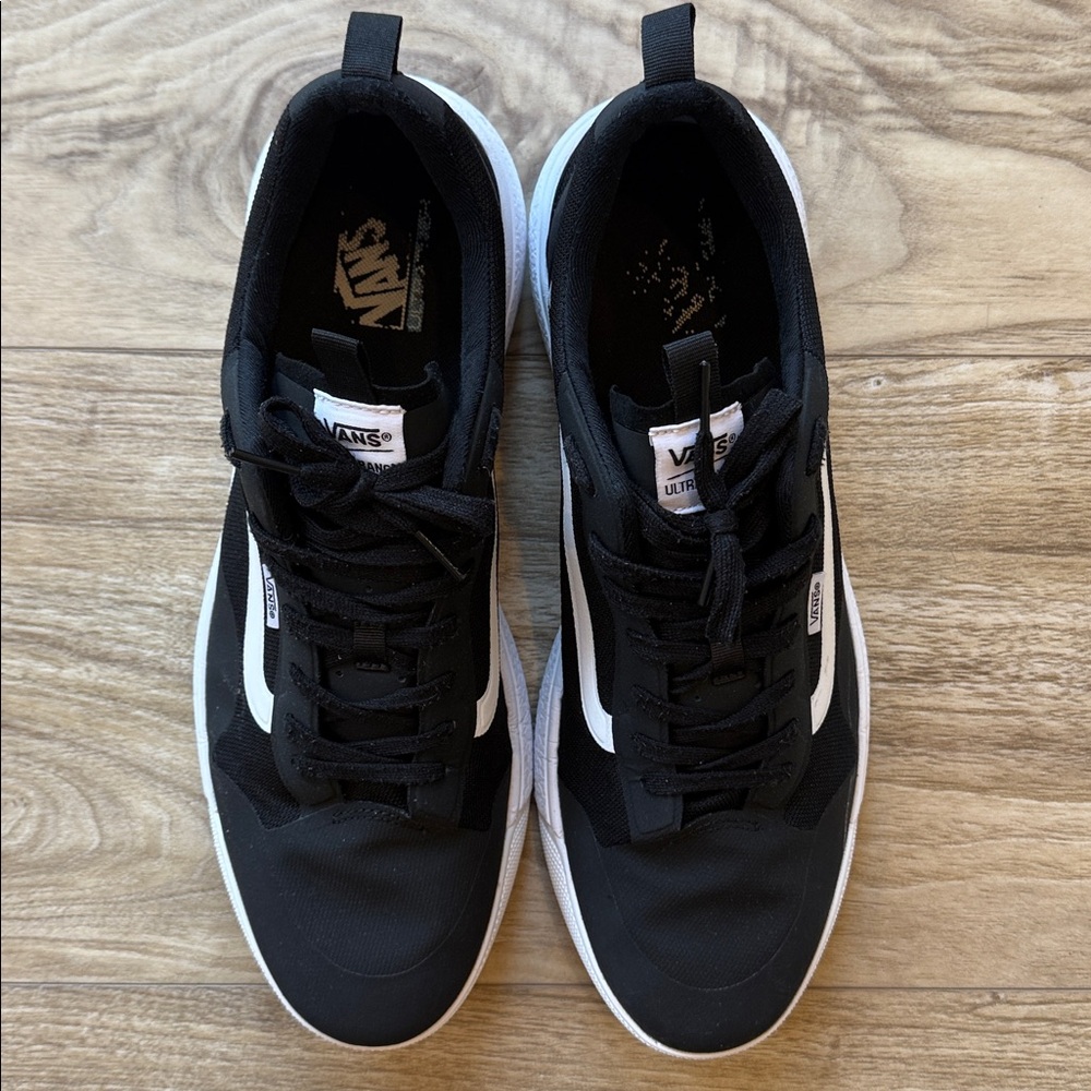 Vans UltraRange Men's Black and White Sneakers size 15 - Picture 3 of 5